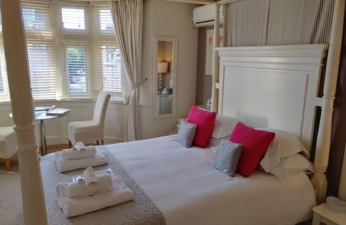 Bath Bed & Breakfast | The Bath House Boutique B&B