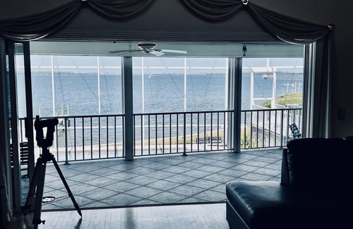 Bradenton House | The Bays Edge Retreat Waterfront