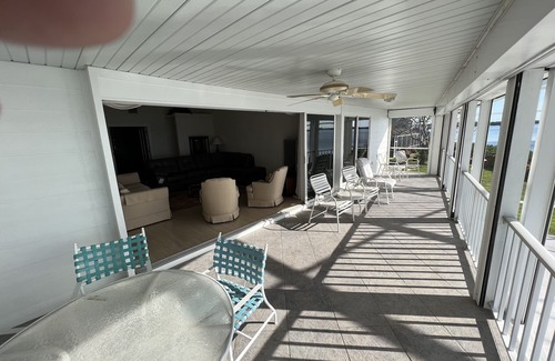 Bradenton House | The Bays Edge Retreat Waterfront
