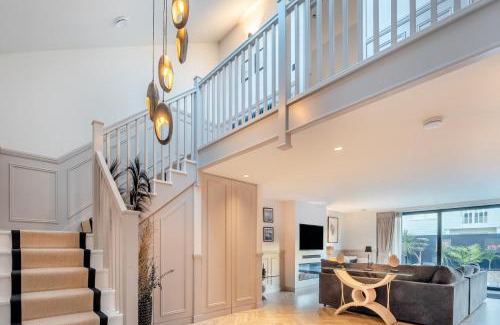 Lancing House | The Beach Hideaway - Lancing