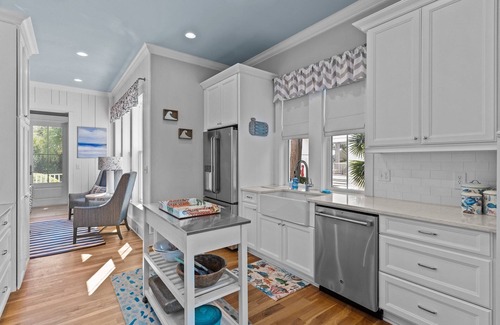 Cape Fear Station House | The Beach House - Southern Living Home 4 Br w Loft East Beach BHI and Shoals