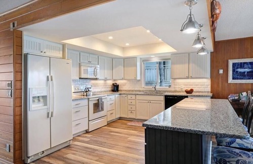 Stuart House | The Beach House - Ocean, Beach, & River Access with Dock!