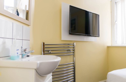 Redcar House | The Beachside