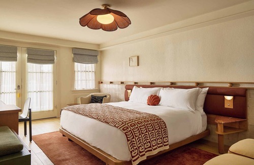 Brant Point Hotel | The Beachside