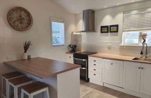 Woolston House | The Beautiful Trio – 3 Homes for One Group