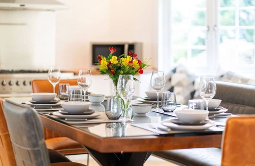 Carnoustie Apartment | The Bensil - Carnoustie Meets The Hamptons