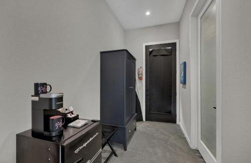 Johnson City Hotel | The Bentley Hotel on 290