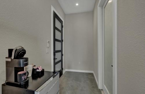 Johnson City Hotel | The Bentley Hotel on 290