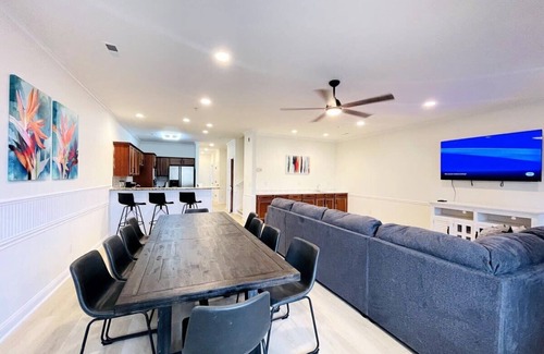 Atlantic Beach Apartment | The best location, Spacious ocean view 7BR +pool