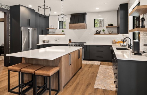 Cle Elum House | The BEST Location in Suncadia! Luxury Retreat with a detached Casita!