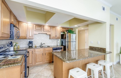 Ono Island Condo | The Best of Both Worlds!