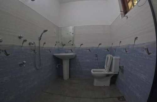 Ranawaranawa Hotel | The best place to be in relax [Room 3}