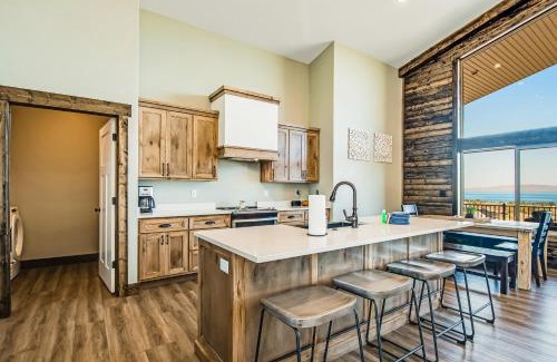 Sweetwater House | The Big Blue