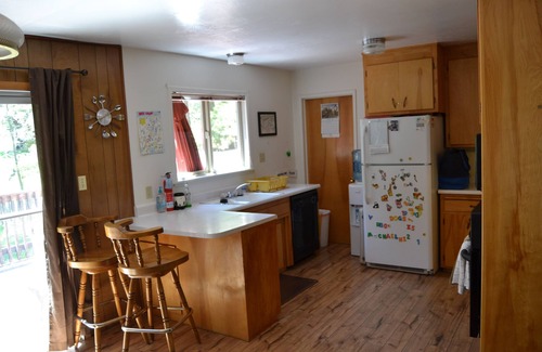 Twain Harte Cabin | The Bigfoot Lodge - AC, Lake Membership, Game Room, Walk to Downtown, CLEAN Cozy