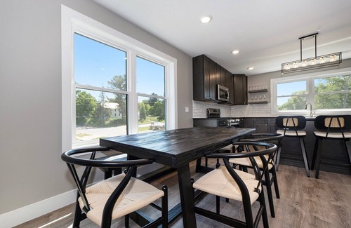 Lake Leelanau Condo | 🌲 The Birches ➠ Luxury Condotel in Downtown Lake Leelanau | U4