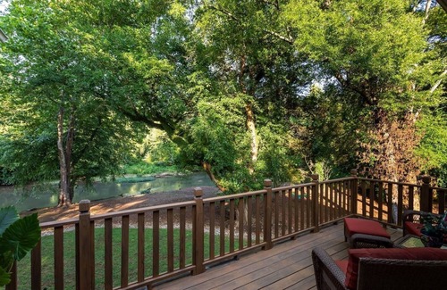 Mooresville Cottage | The Birdhouse close to Mazda and Toyota facilities