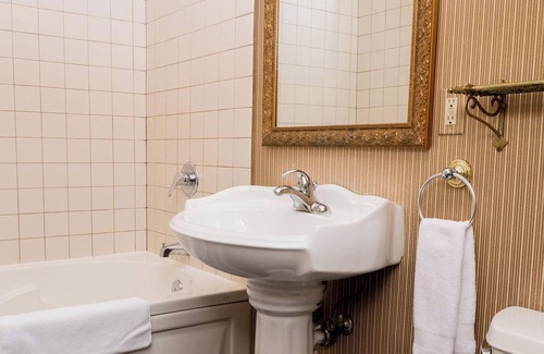 Port Townsend Hotel | The Bishop Hotel