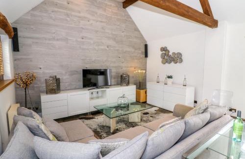 Ettington House | The Bit on the Side