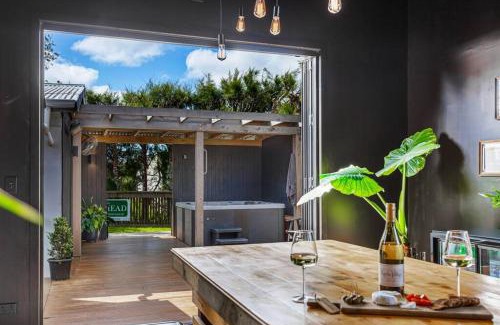 Kumeu Apartment | The Black Barn - 2 Bedrooms