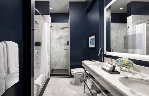 The Loop Hotel | The Blackstone, Autograph Collection