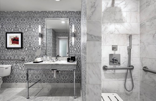 The Loop Hotel | The Blackstone, Autograph Collection