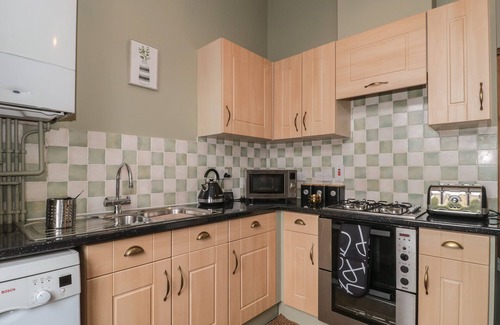 Portland Cottage | THE BLUE COTTAGE, family friendly in Fortuneswell