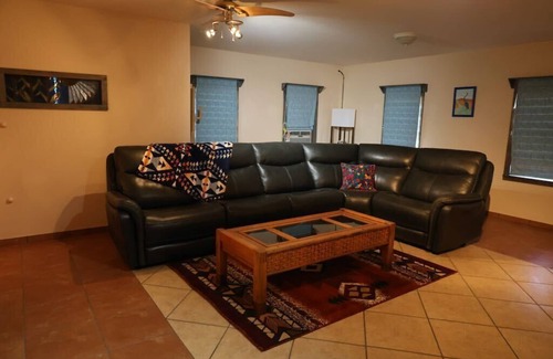 San Lorenzo House | The Blue Crane Lodge is a beautiful 3-bdr house in the magical Mimbres Valley