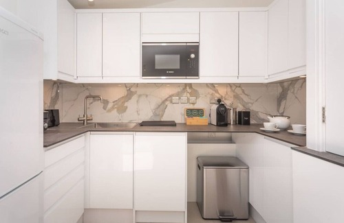 Bath Apartment | The Blue Door - Bath