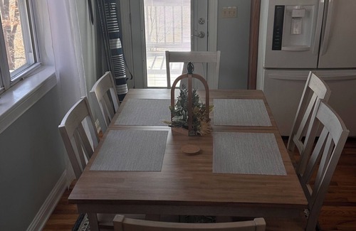 Glasgow House | The Blue Door Lakeside