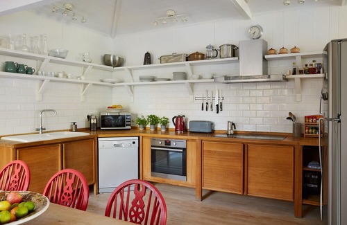 Cowes House | 'The Blue House', a stunning cottage with grounds down to the beach.