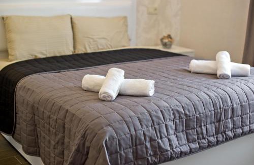 New Boulevard Apartment | The Blue Perl 3