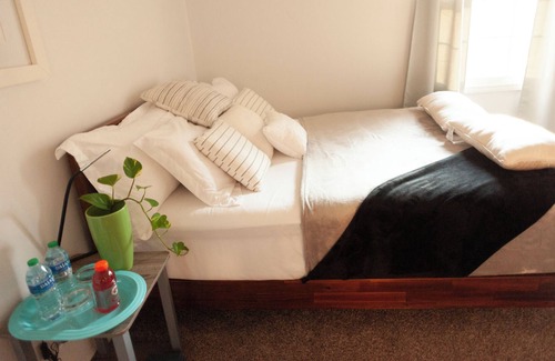 Overland Park House | THE BLUE ROYALE PALMS - Spacious, Clean House & Luxury - 1 Gig Wifi/ Sauna