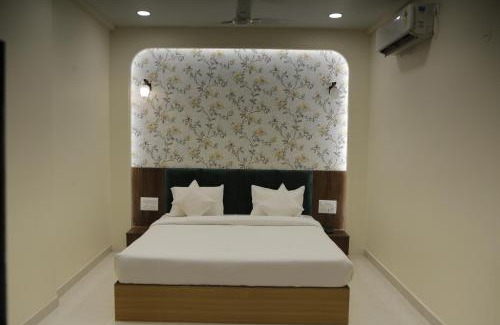 Greater Noida Hotel | The Blue Vista