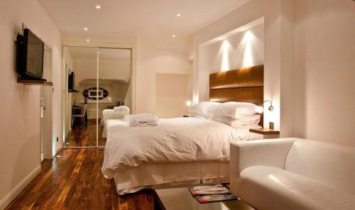 Pontypridd Hotel | The Blueberry Hotel
