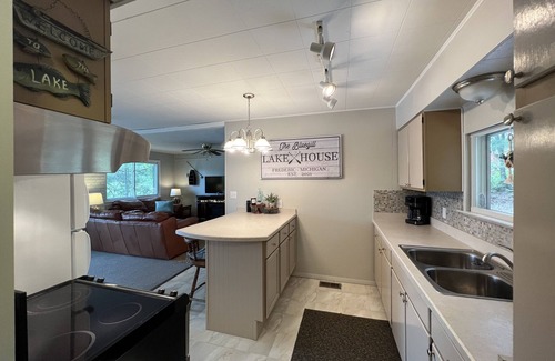 Frederic Cottage | The Bluegill Lake House- A Peaceful and Relaxing Getaway