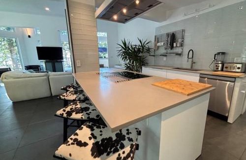 Bowen Island Villa | The Bluewater Retreat