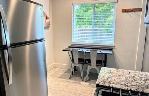 McKinleyville House | The Bluff House ~Upgraded & Close to town II