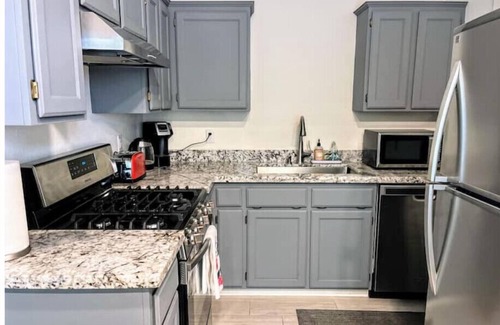 McKinleyville House | The Bluff House ~Upgraded & Close to town II