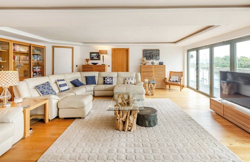 Borth-y-Gest Cottage | THE BOATHOUSE, pet friendly, character holiday cottage in Porthmadog