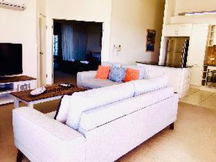 Tea Gardens Apartment | The Boathouse Resort Luxury Apartments