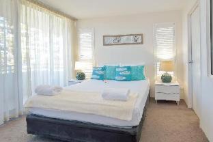 Tea Gardens Apartment | The Boathouse Resort Luxury Apartments