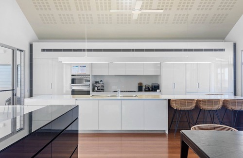 Hawks Nest House | The Boulevarde at its best