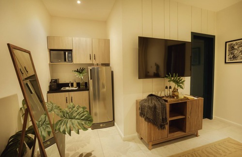 Poblacion District Hotel | The Bourke Hotel