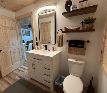 Creola House | The Brady Retreat Hot tub and pool
