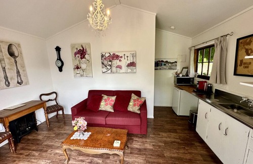 Greytown Cottage | The Brambles - Cute Semi-Rural Guest House in Greytown
