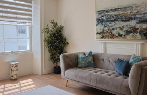 Lyme Regis Apartment | The Breakers