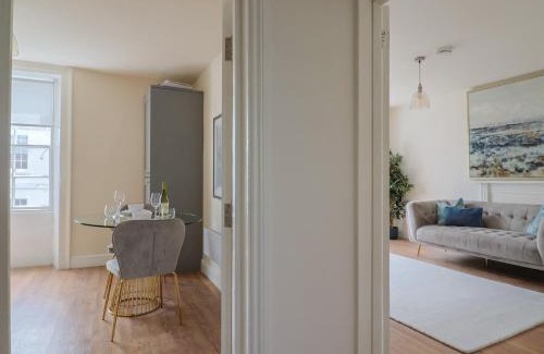 Lyme Regis Apartment | The Breakers