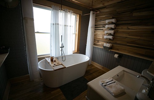 Pine Ridge Apartment | The Brick at the Red River Gorge - North Loft