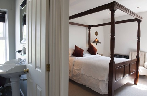 Wilton Bed & Breakfast | The Bridge House Boutique B&B