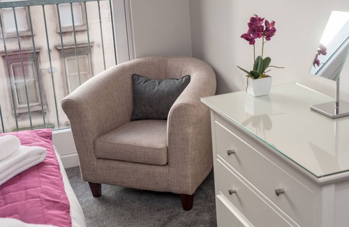 City Centre Glasgow Apartment | The Bridge - Two bedrooms, Central Location, Parking available